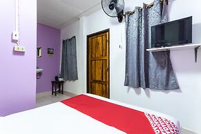 OYO 75304 Riverside Guesthouse