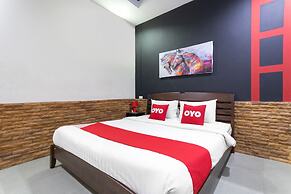 OYO 75304 Riverside Guesthouse