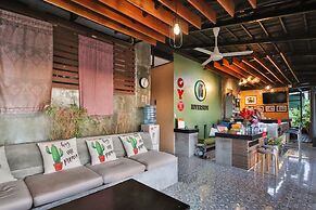 OYO 75304 Riverside Guesthouse