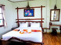 Talkoo Beach Resort Khanom