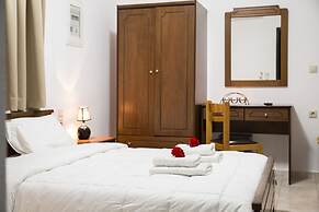Agarathos Traditional Rooms