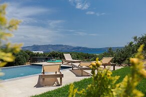 Agarathos Traditional Rooms