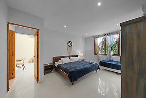 Playa Canek Beachfront Eco Hotel