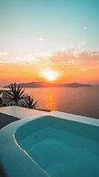 Trieris Villa & Suites