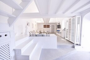Trieris Villa & Suites