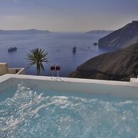 Trieris Villa & Suites