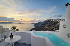Trieris Villa & Suites