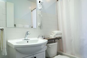 Wayside Motel Manitoulin