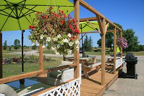 Wayside Motel Manitoulin