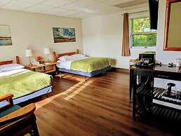 Wayside Motel Manitoulin