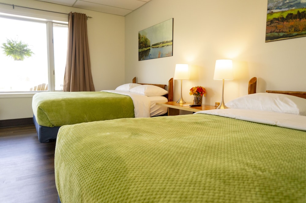 Wayside Motel Manitoulin