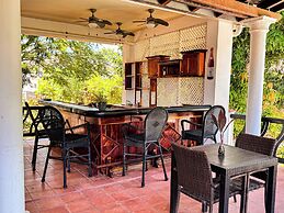 Caribbean Shores Bed & Breakfast
