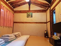 Gongsimga Hanok Guesthouse