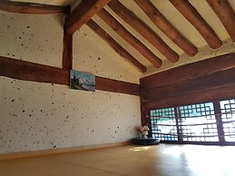 Gongsimga Hanok Guesthouse