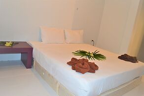 B Square Hotel