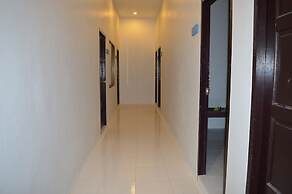 B Square Hotel