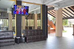 B Square Hotel