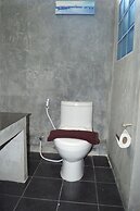 B Square Hotel