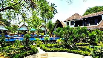 Oceans 5 Dive Resort