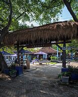 Oceans 5 Dive Resort