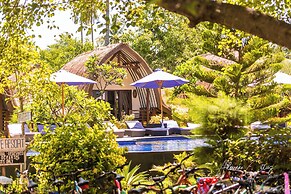 Oceans 5 Dive Resort