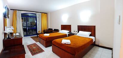 New La Perla