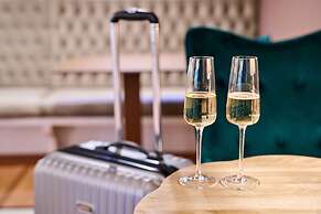 Like Home - Boutique Hotel