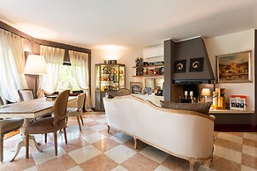 Like Home - Boutique Hotel