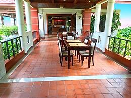 The Ligor City Hotel