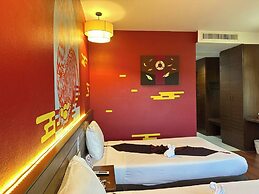The Ligor City Hotel