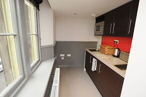 Court Residence