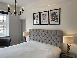 Castle Hotel