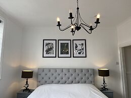 Castle Hotel