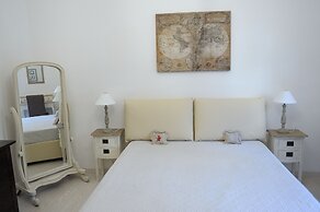 Aquarius Inn