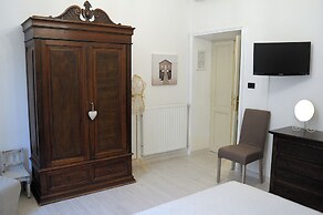 Aquarius Inn