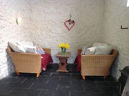 Four Seasons Bed and Breakfast