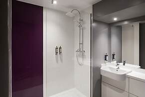 Premier Inn Bristol Cc - Lewins Mead