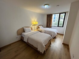 Stanford Suites Hotel