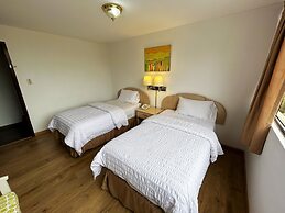 Stanford Suites Hotel