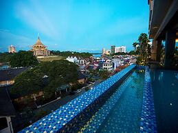 The Waterfront Hotel