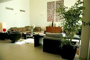 Sealoft Villas
