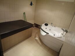 Al Jazira Hotel