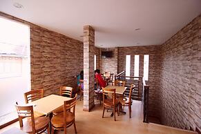 Amaya Suites