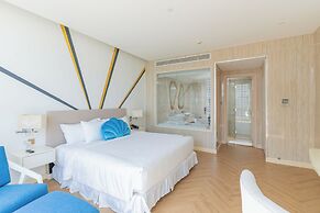 Diamond Bay Hotel