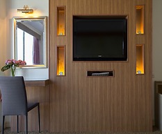 Ploy Palace Hotel