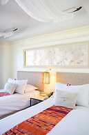 Ploy Palace Hotel