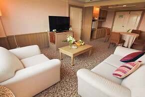 Ploy Palace Hotel