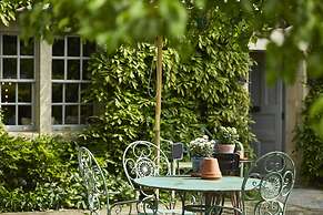 The Pear Tree Inn