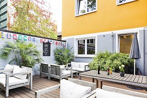 Five Reasons Hotel & Hostel
