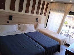 Hotel 153